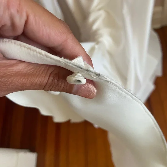 Enaura Wedding Dress - Picture 3 of 6